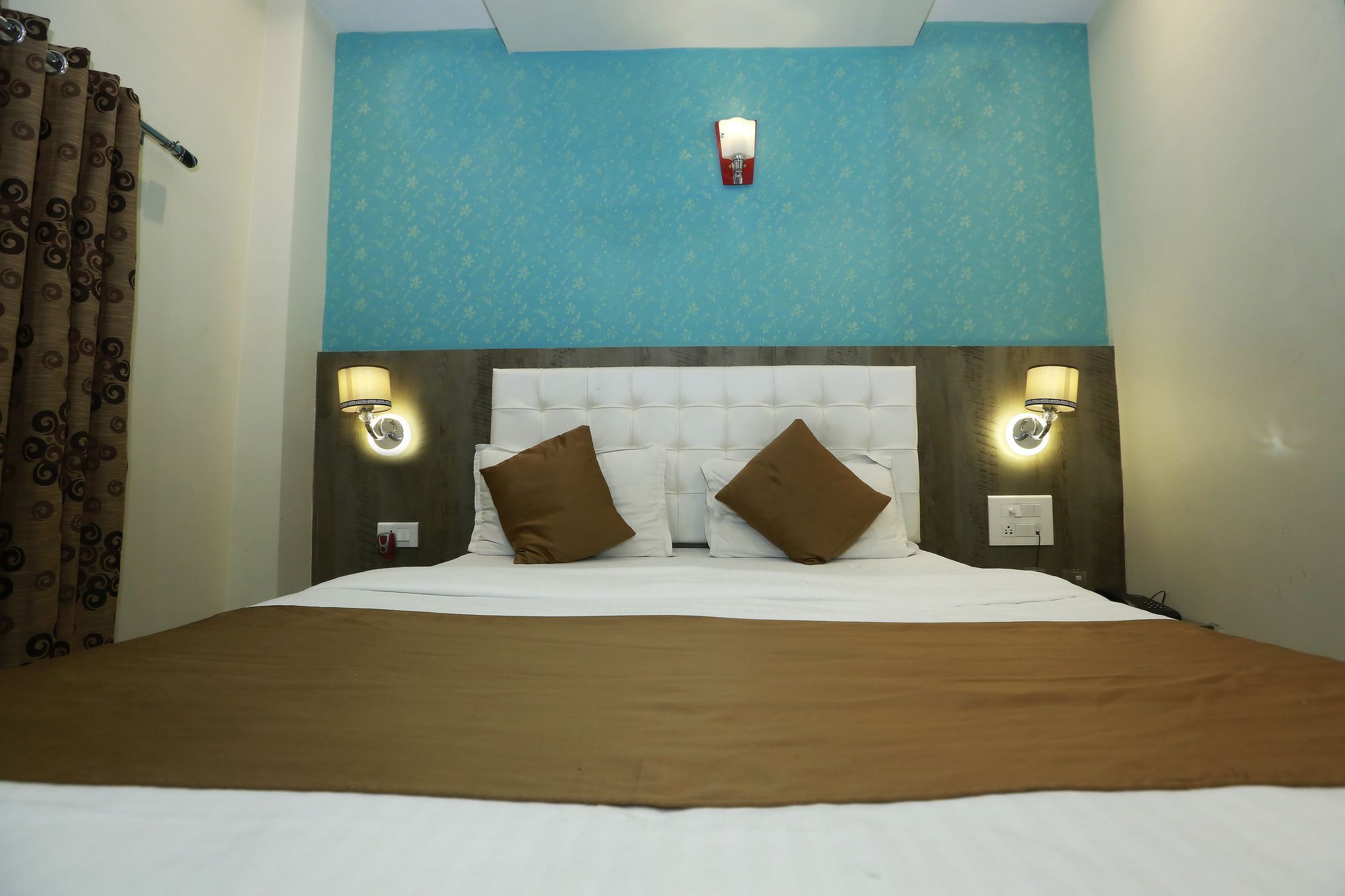 Hotel Grace Inn 孟买 外观 照片